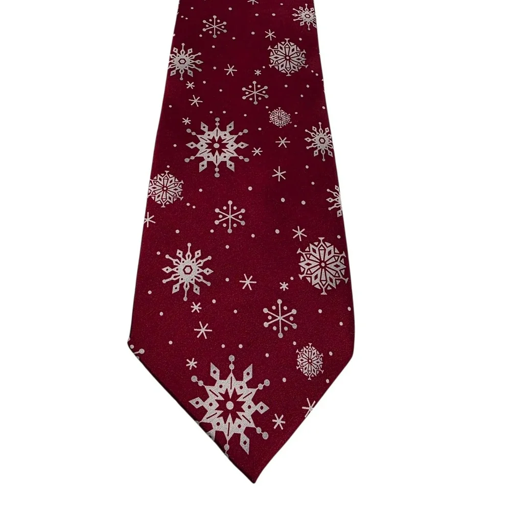 Holiday Traditions Hallmark Snowflake Silk Necktie Red‎ Men's Christmas